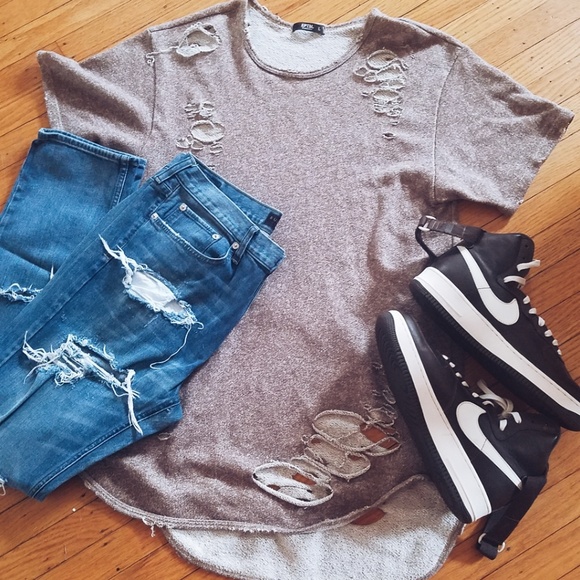 OOTD #1 {Bullhead Jeans, EPTM Destroyed Tee, AFO}